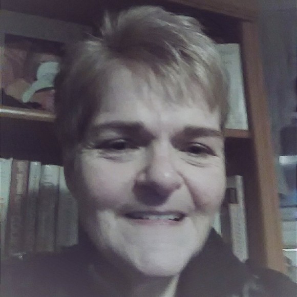 Meet your Posher, Anne - Picture 1 of 1